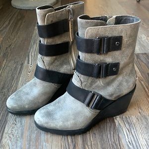 Sorel Women’s After Hours Wedge Leather Boots